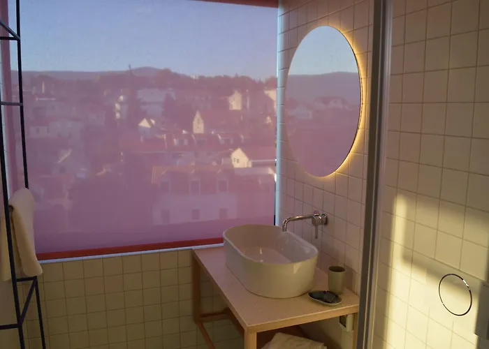 Bed & Breakfast Up There Design 4*