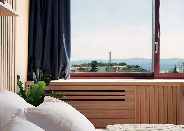 Up There Design Bed & Breakfast 4*