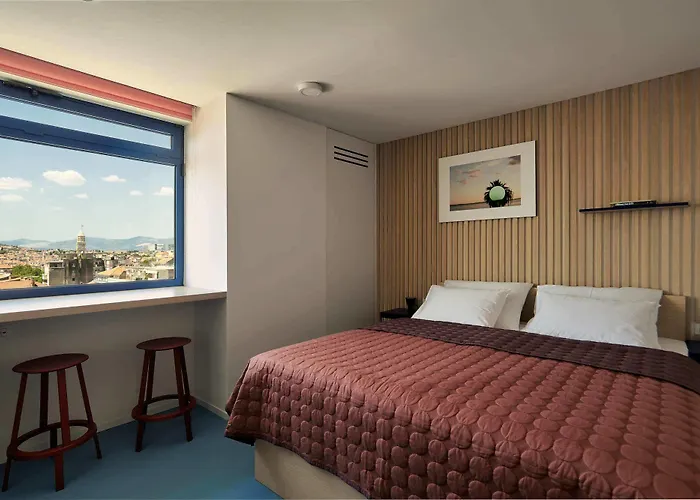 Bed & Breakfast Up There Design 4*