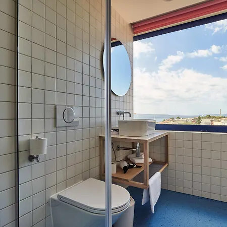 Up There Design Готель типу 