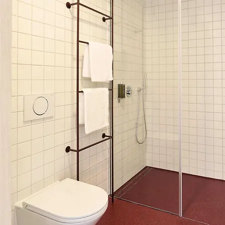 Bed and Breakfast Up There Design Σπλιτ