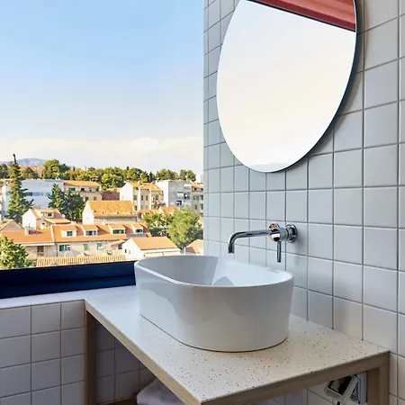 Up There Design Bed and Breakfast 4*