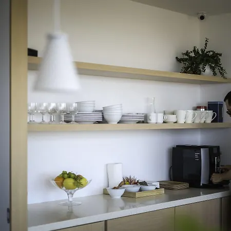 Bed and Breakfast Up There Design