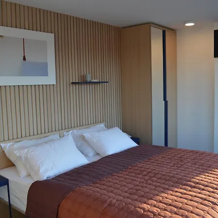 Up There Design Bed and Breakfast