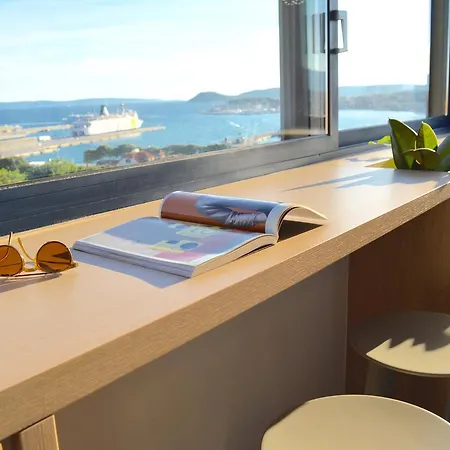 Up There Design Bed and Breakfast Σπλιτ