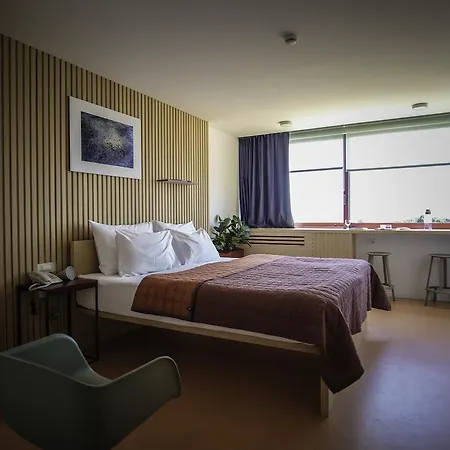 Up There Design Σπλιτ