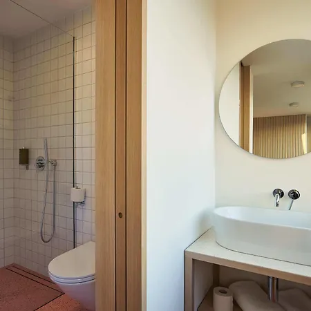 Up There Design Σπλιτ