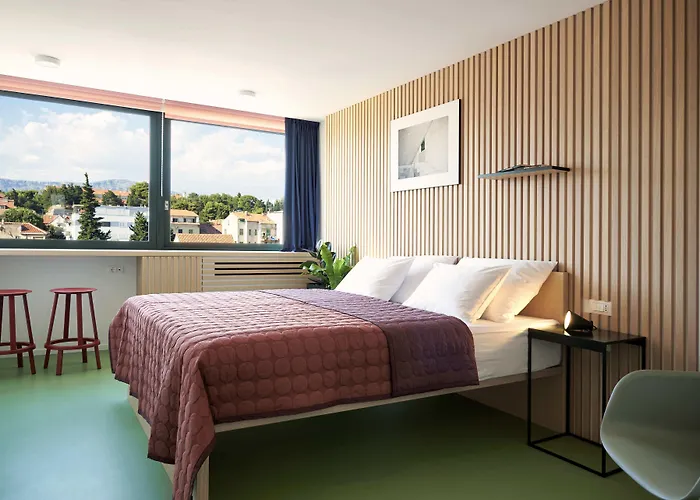 Bed & Breakfast Up There Design 4*